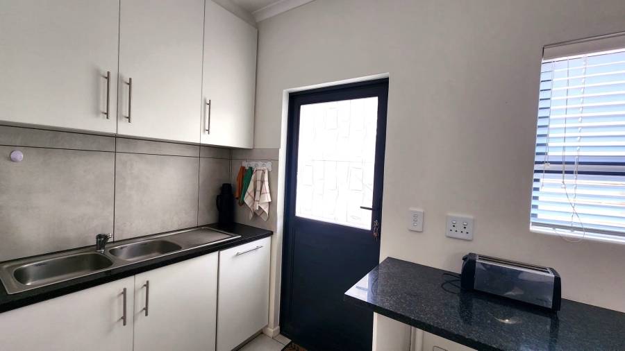 3 Bedroom Property for Sale in Country Club Western Cape